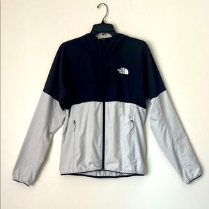 The North Face Two-Tone Black and Light Gray Windbreaker Jacket in Men’s Small